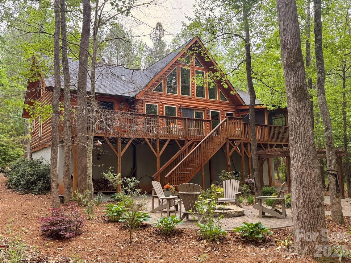 650 Mcdowell Rd., Columbus, NC 28722