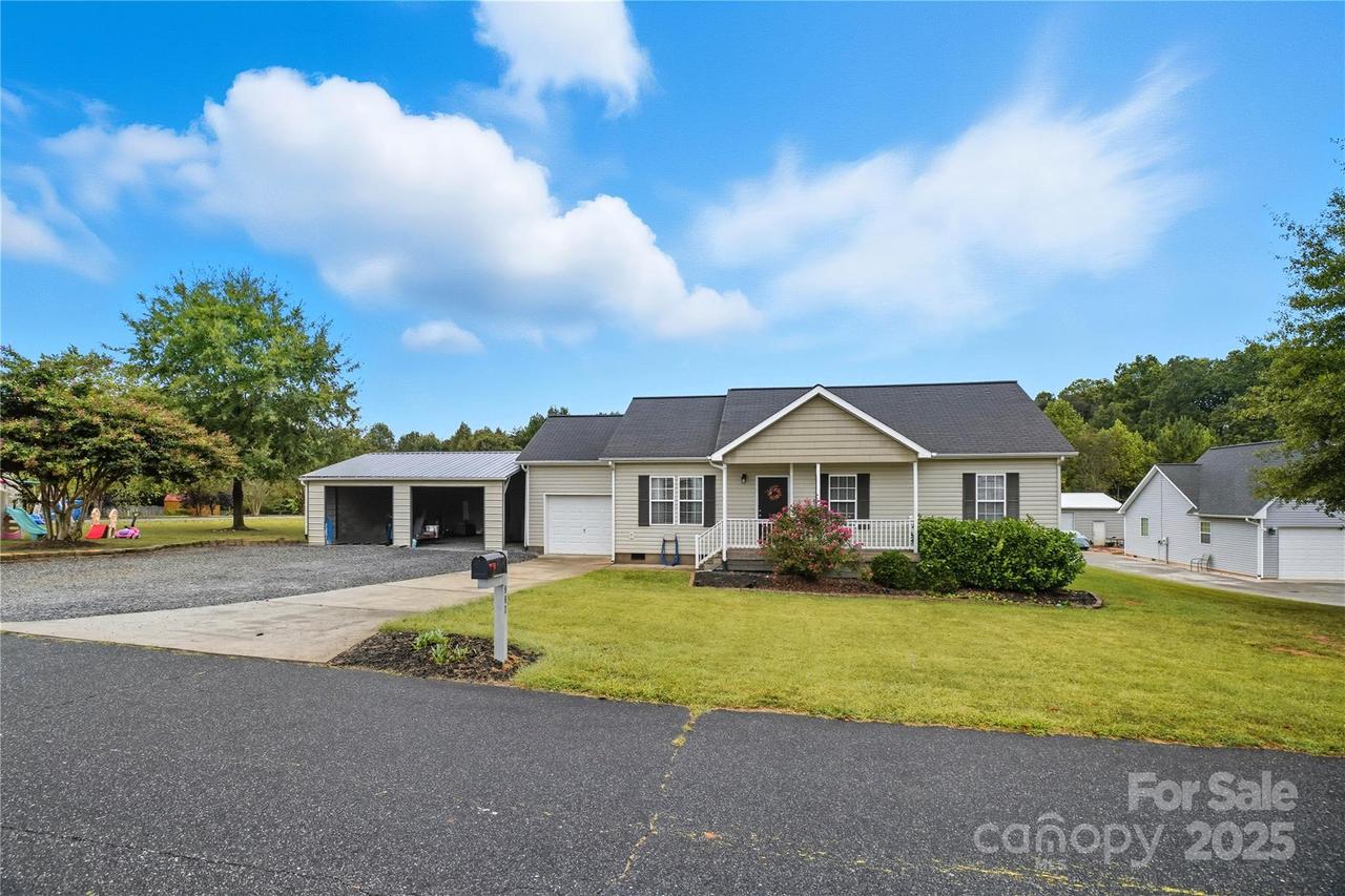 967 Russell Ridge Dr. #17, Catawba, NC 28609