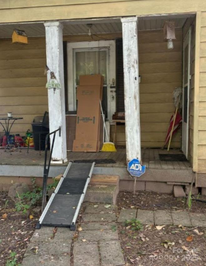 204 Maryland Ave., Bessemer City, NC 28016