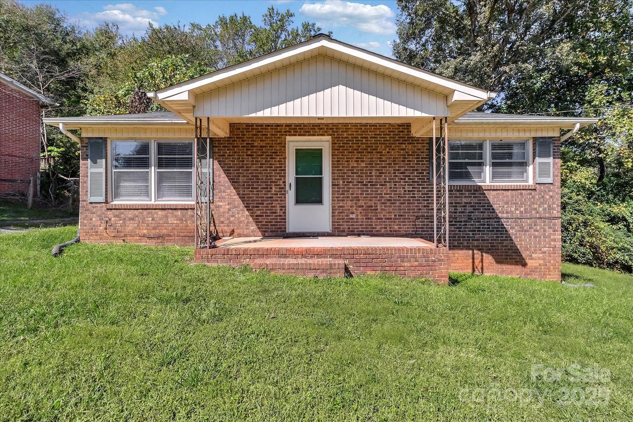 607 Waylen St., Shelby, NC 28150