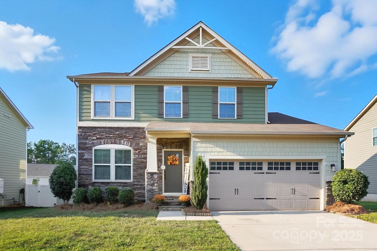 824 Wingthorn Rose Dr., Gastonia, NC 28056