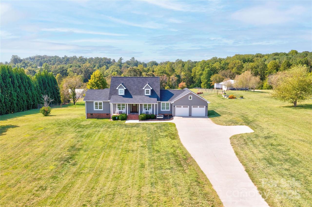 360 Whitaker Rd., Shelby, NC 28152