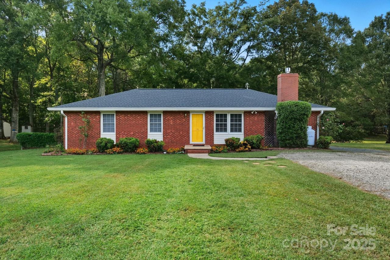 35 Happy Hollow Rd., Rockwell, NC 28138