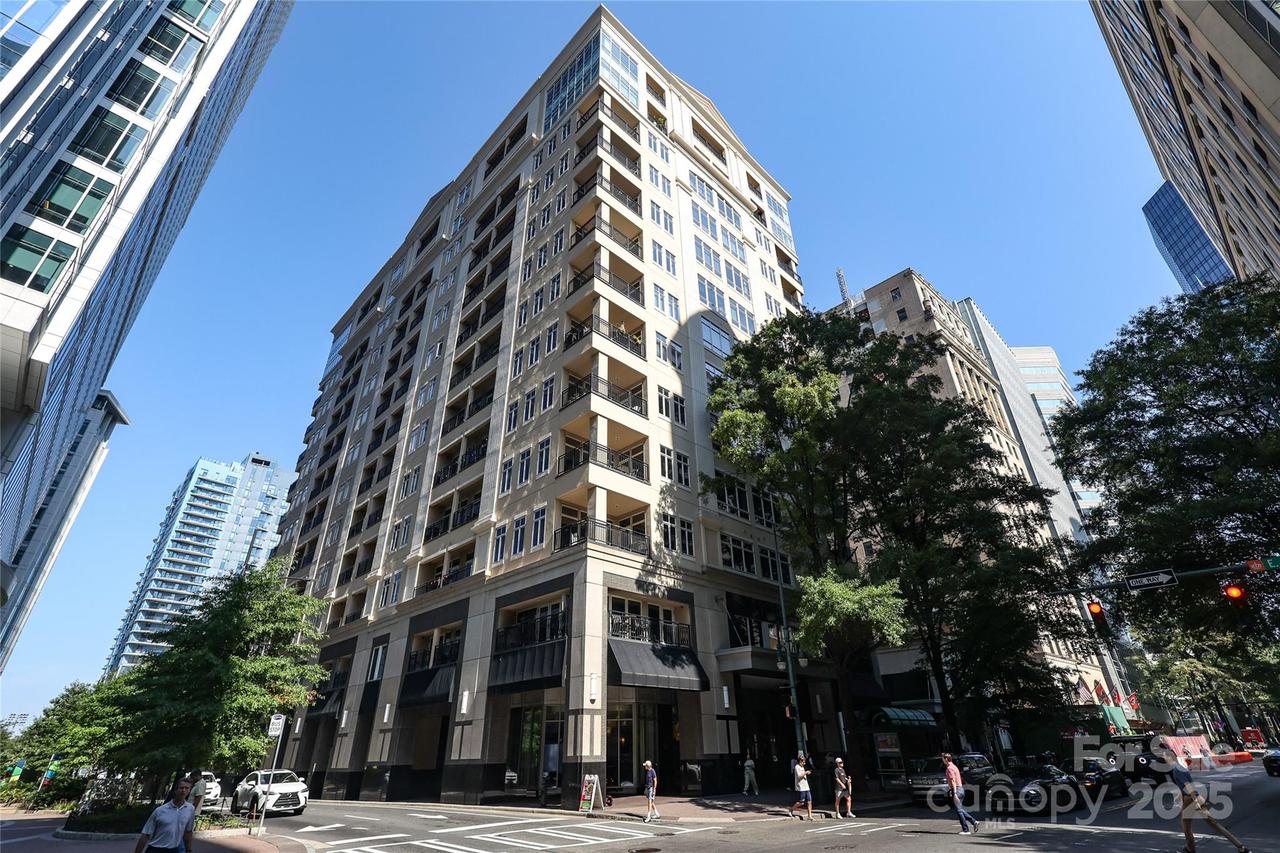 230 S Tryon St. #309, Charlotte, NC 28202