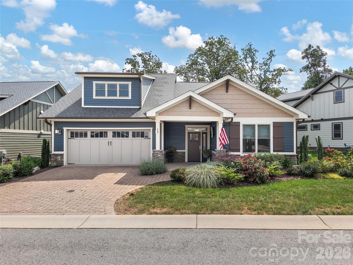 157 Waightstill Dr., Arden, NC 28704
