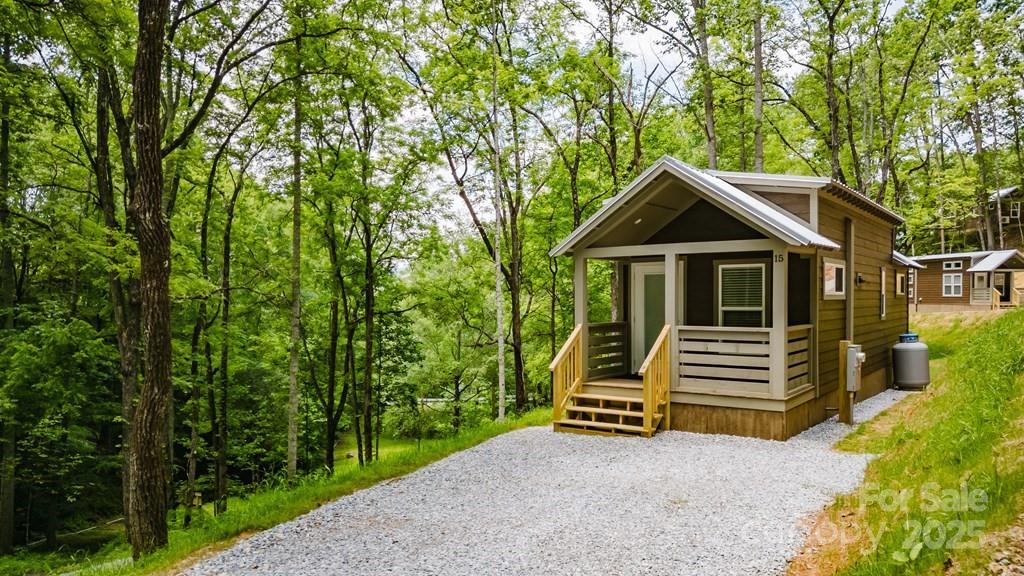 15 Pinehurst Dr., Bryson City, NC 28713