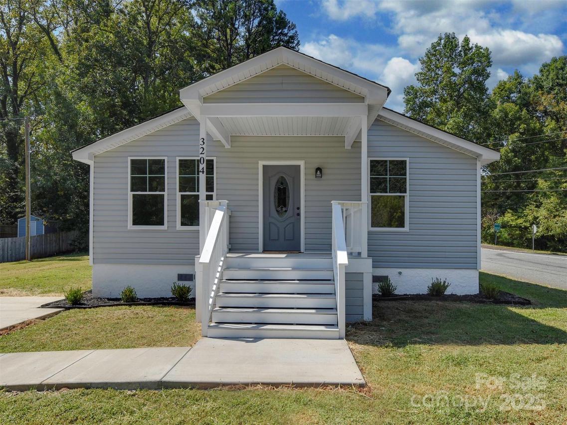 3204 Amay James Ave., Charlotte, NC 28208