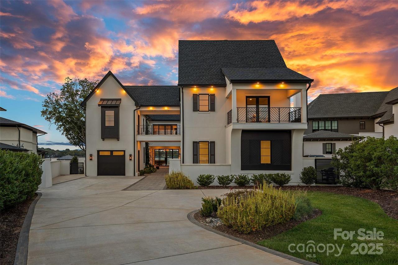 17811 Largo Pl., Cornelius, NC 28031