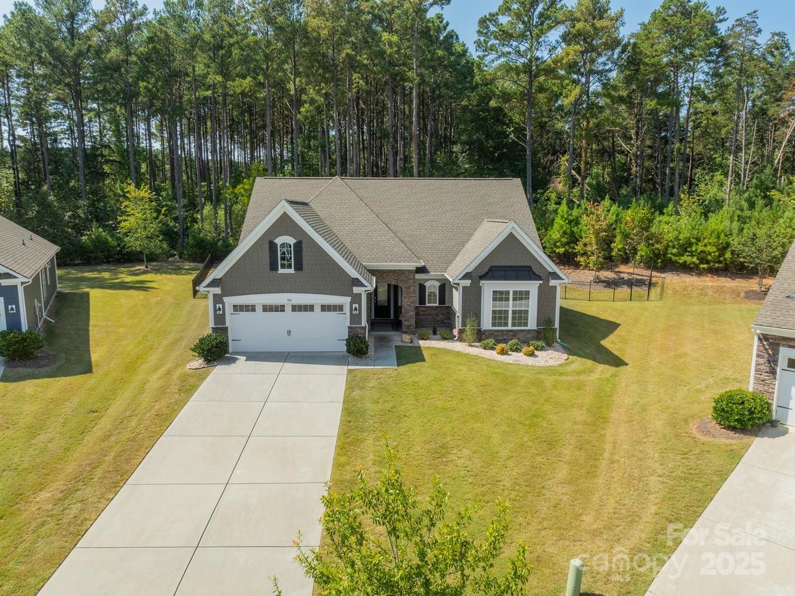 508 Vermeer Ct., Mount Holly, NC 28120