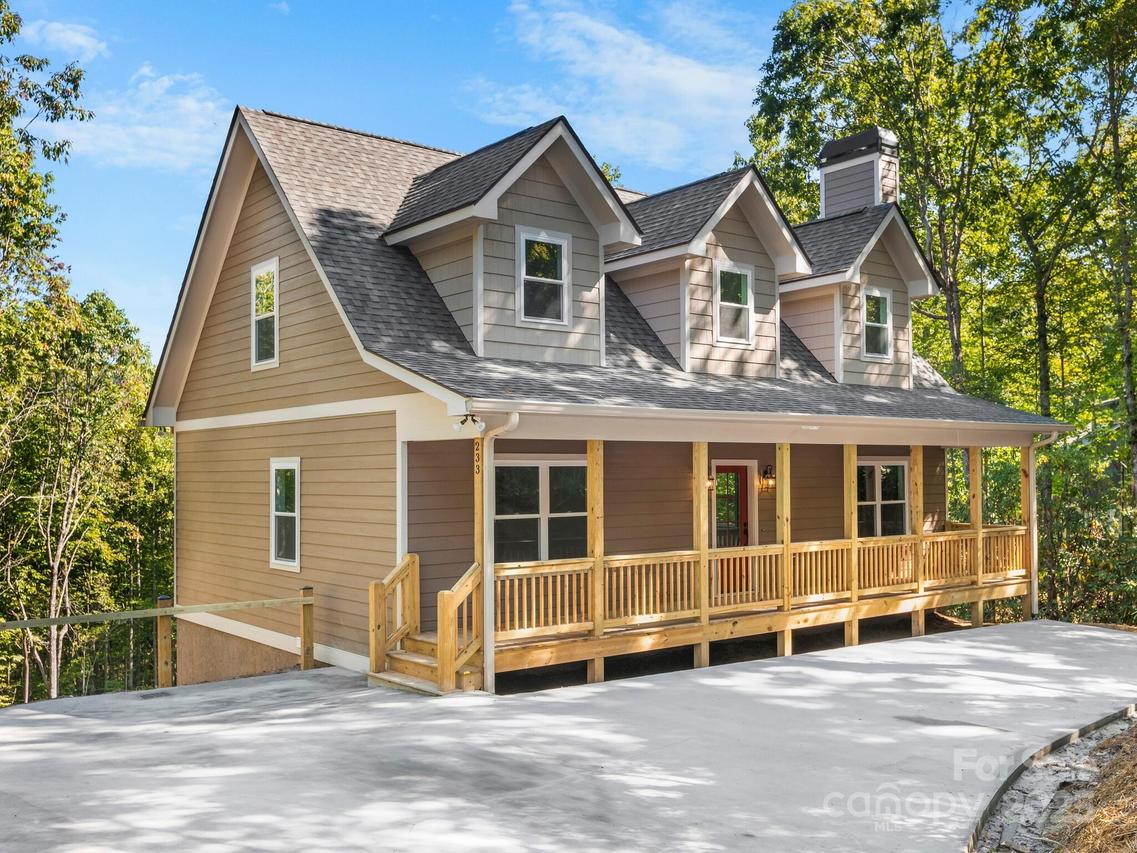 233 Arcadia Falls Way, Black Mountain, NC 28711