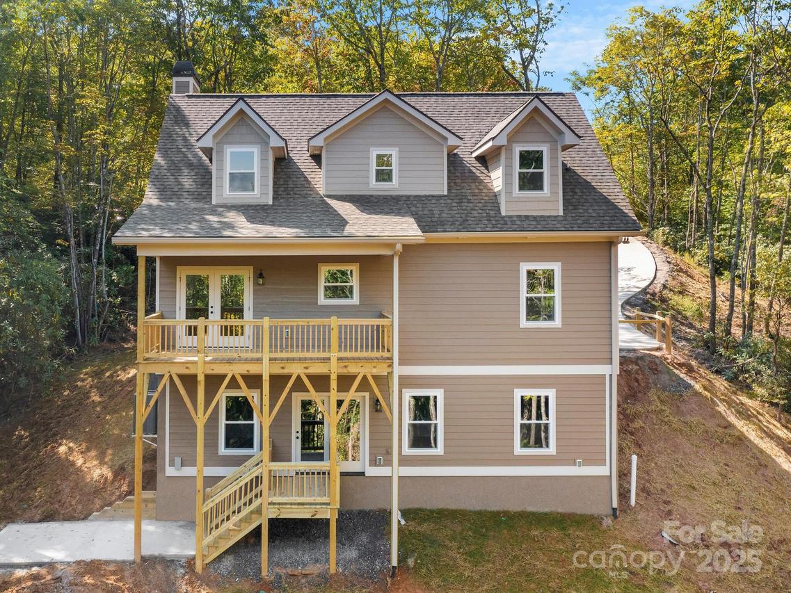 233 Arcadia Falls Way, Black Mountain, NC 28711
