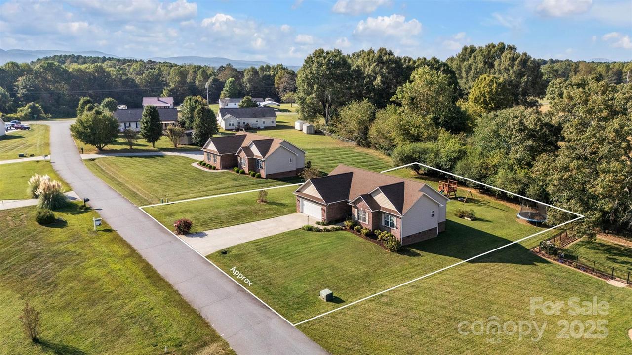 79 Rachels Ln., Taylorsville, NC 28681