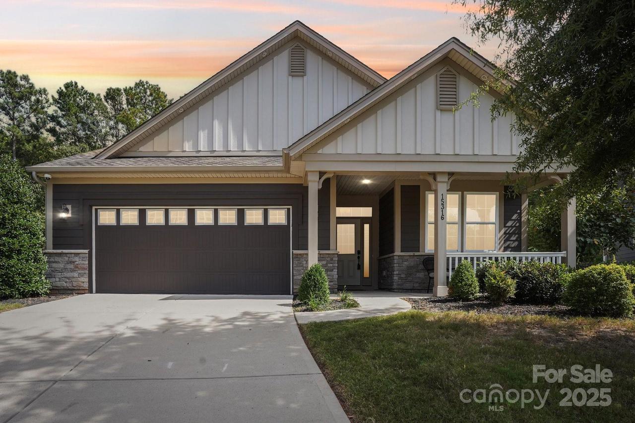 15316 Red Canoe Way, Charlotte, NC 28278