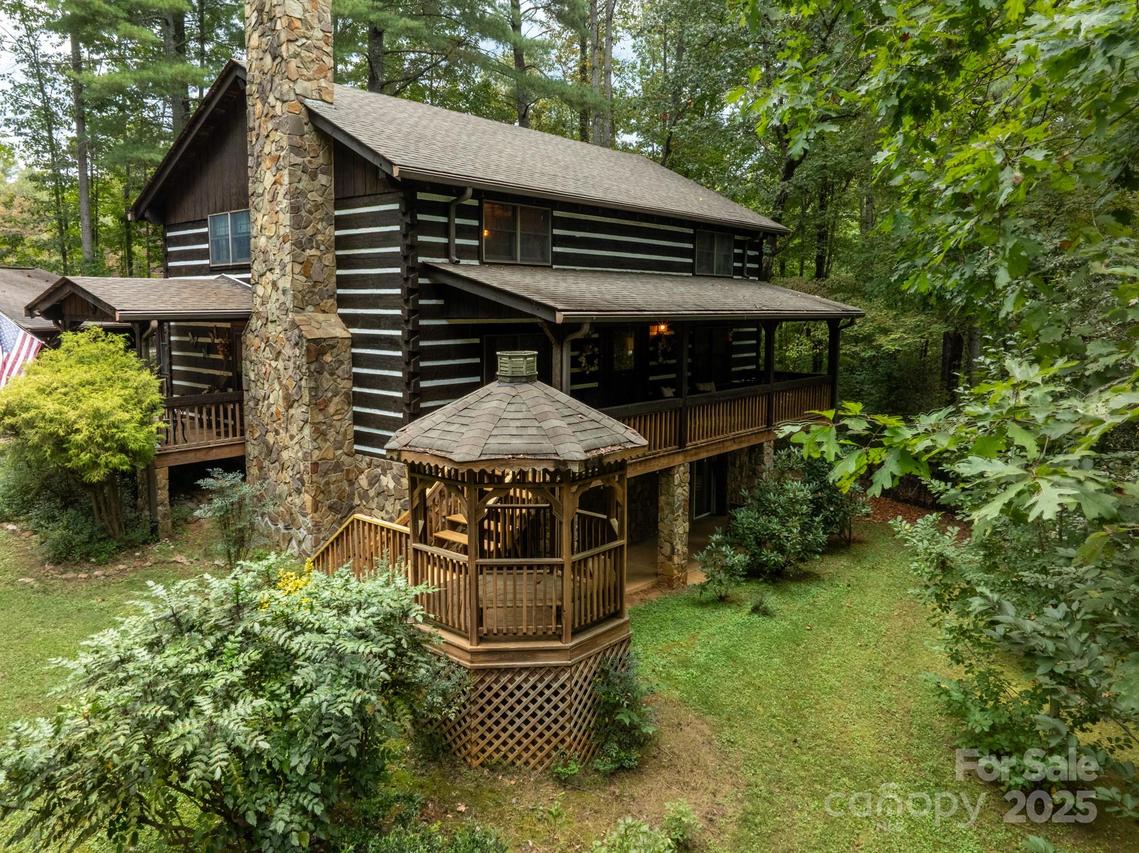 3218 Auld Farm Dr., Lenoir, NC 28645
