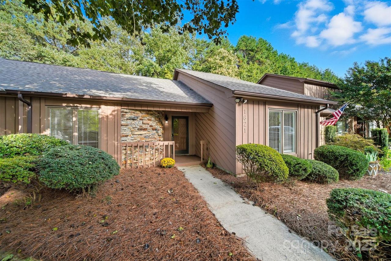 1621 12th St., Hickory, NC 28601
