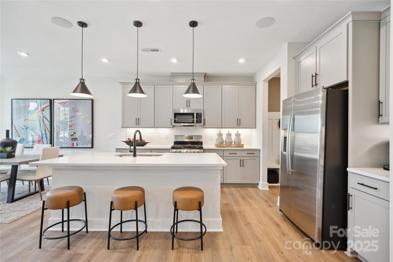 321 Ardmore Dr., Belmont, NC 28012