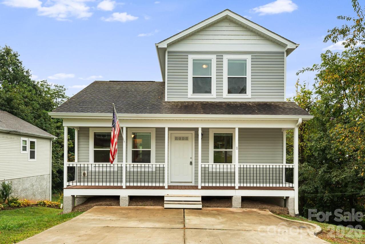 1 Red Clover Dr., Candler, NC 28715
