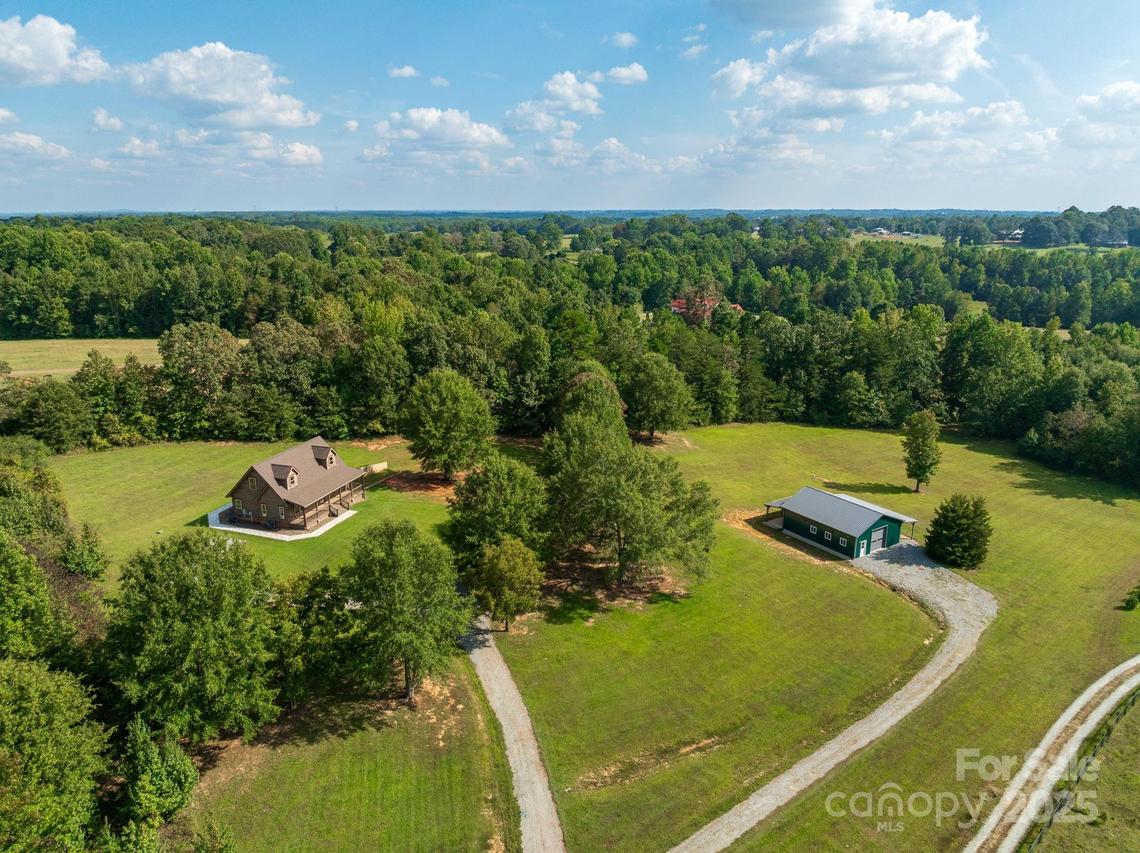 185 Robinson Acres Ln., Rutherfordton, NC 28139