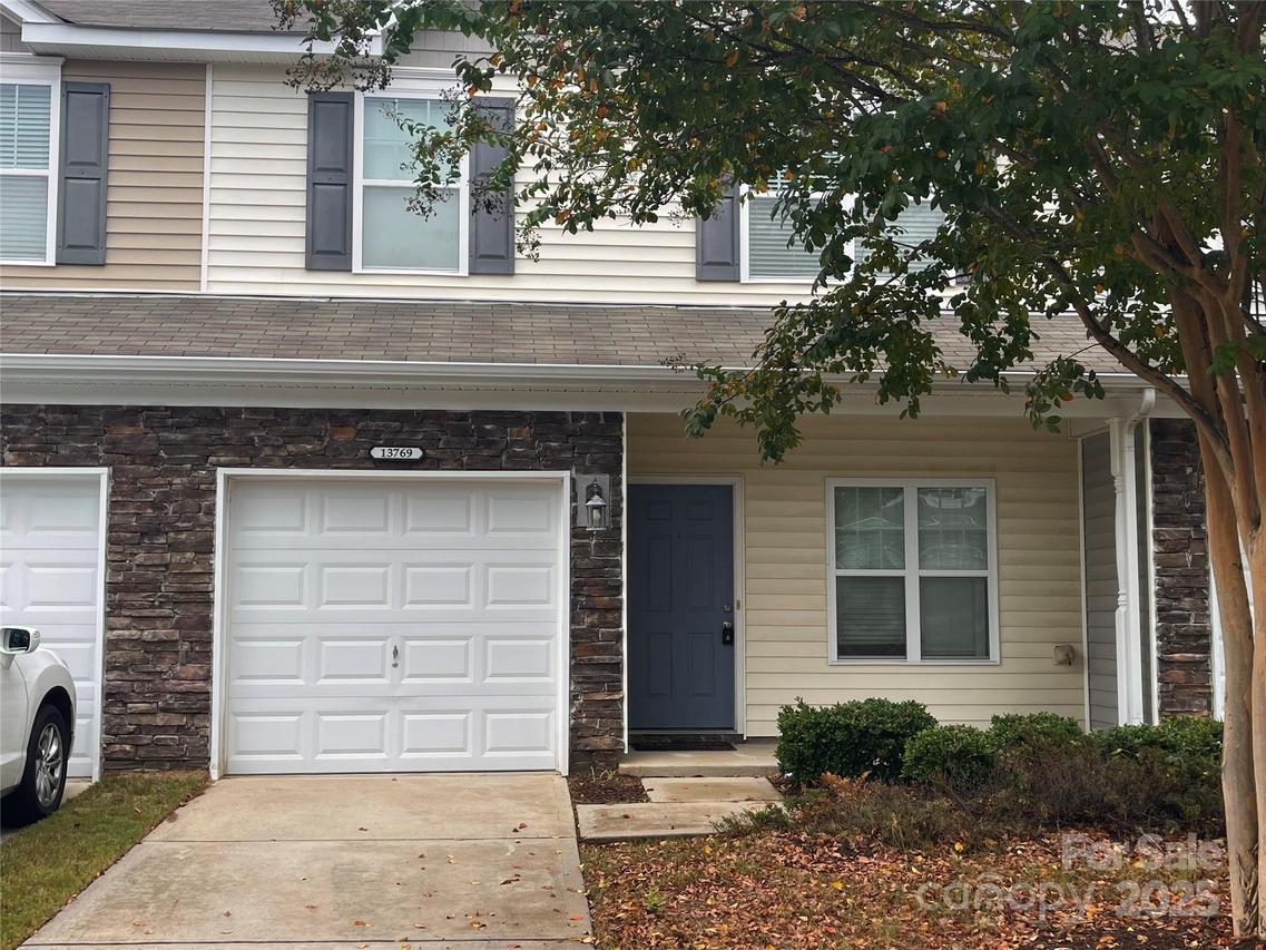 13769 Singleleaf Ln., Charlotte, NC 28278