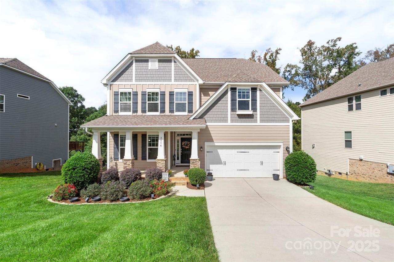 3214 Woodlands Creek Dr., Monroe, NC 28110
