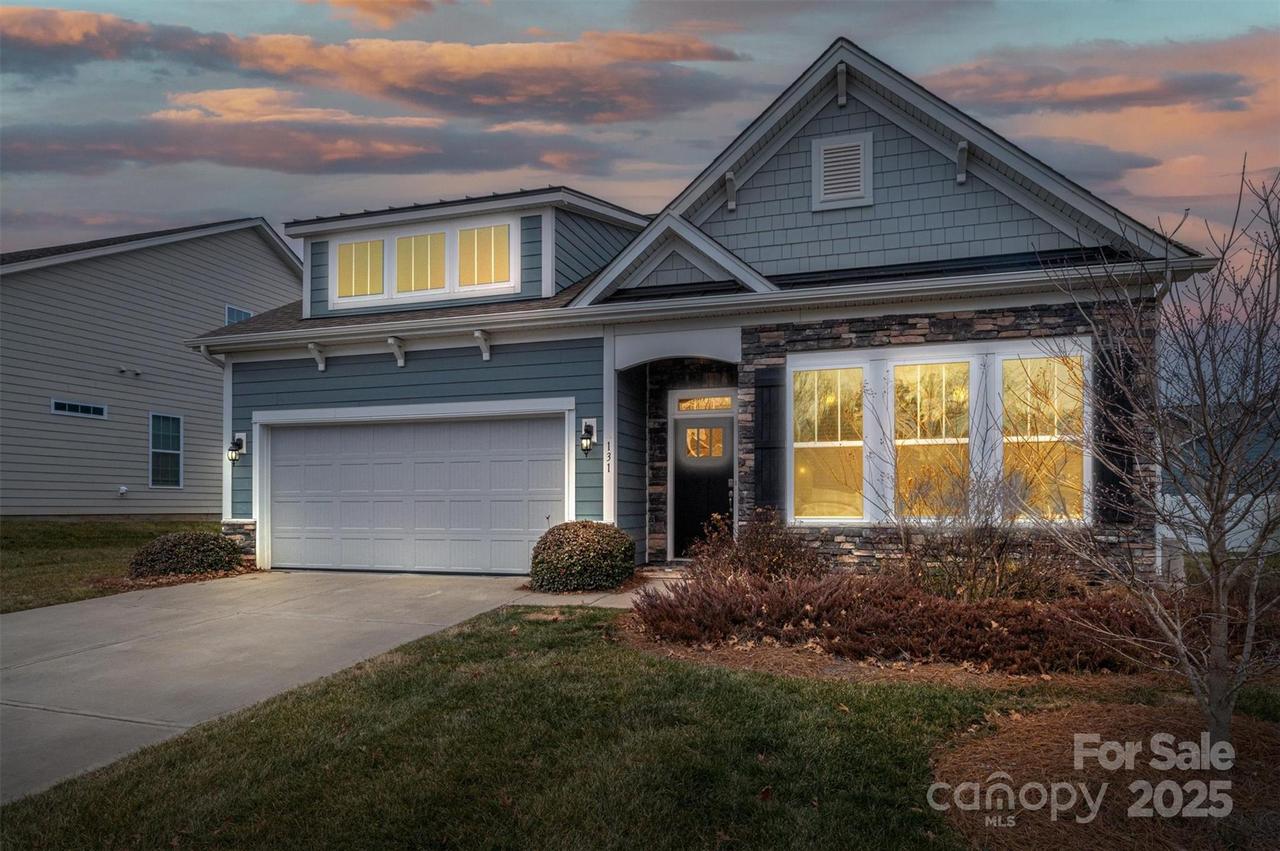 131 E Northstone Rd., Mooresville, NC 28115