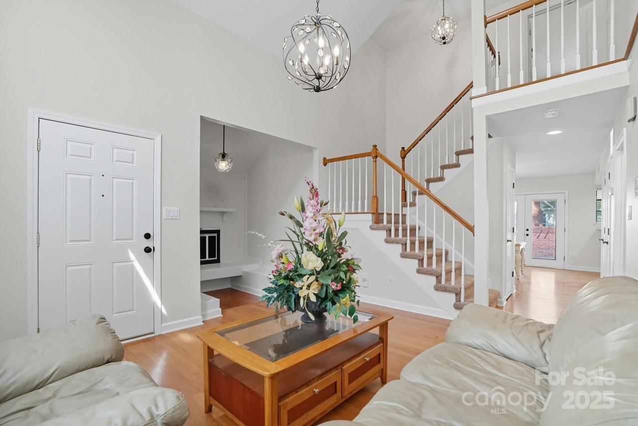 9221 N Vicksburg Park Ct., Charlotte, NC 28210
