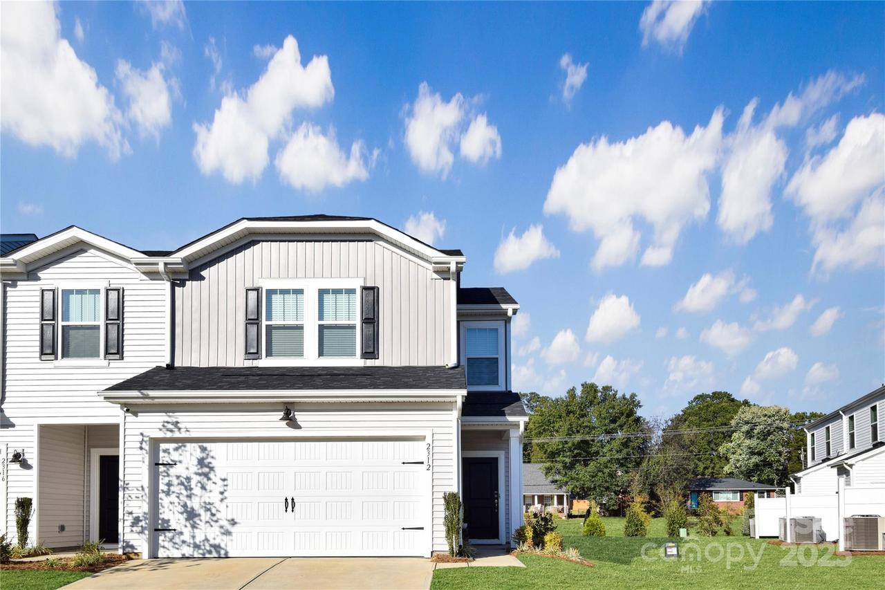2312 Belterra Dr., Charlotte, NC 28216