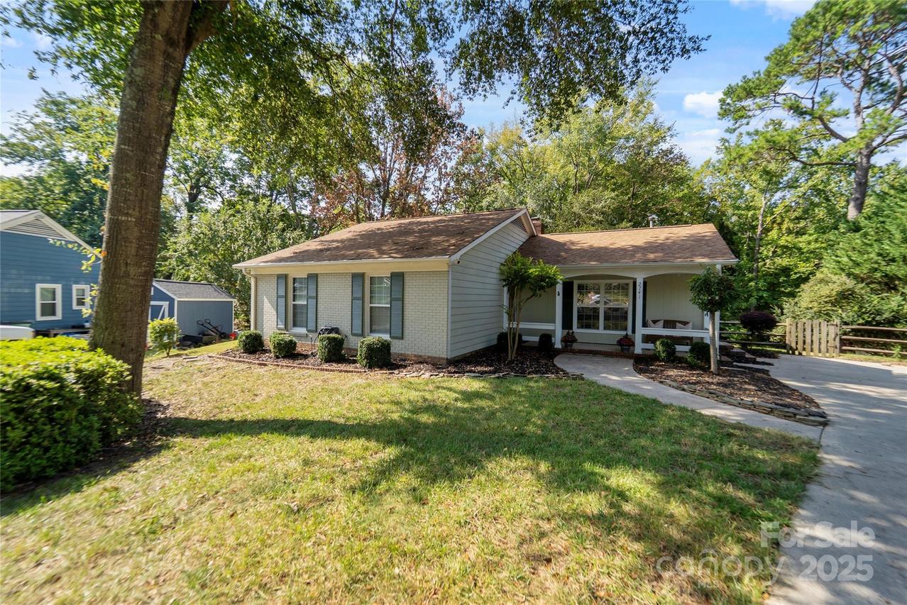2741 Lytham Dr., Charlotte, NC 28210