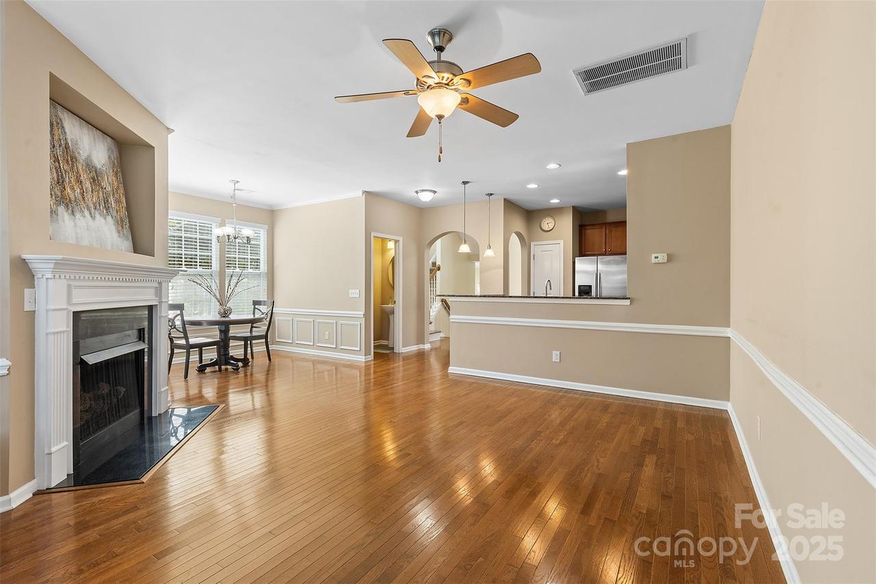 895 Windy Falls Dr., Huntersville, NC 28078