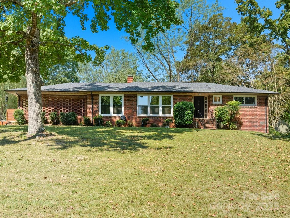 230 Kimmswick Rd., Charlotte, NC 28214