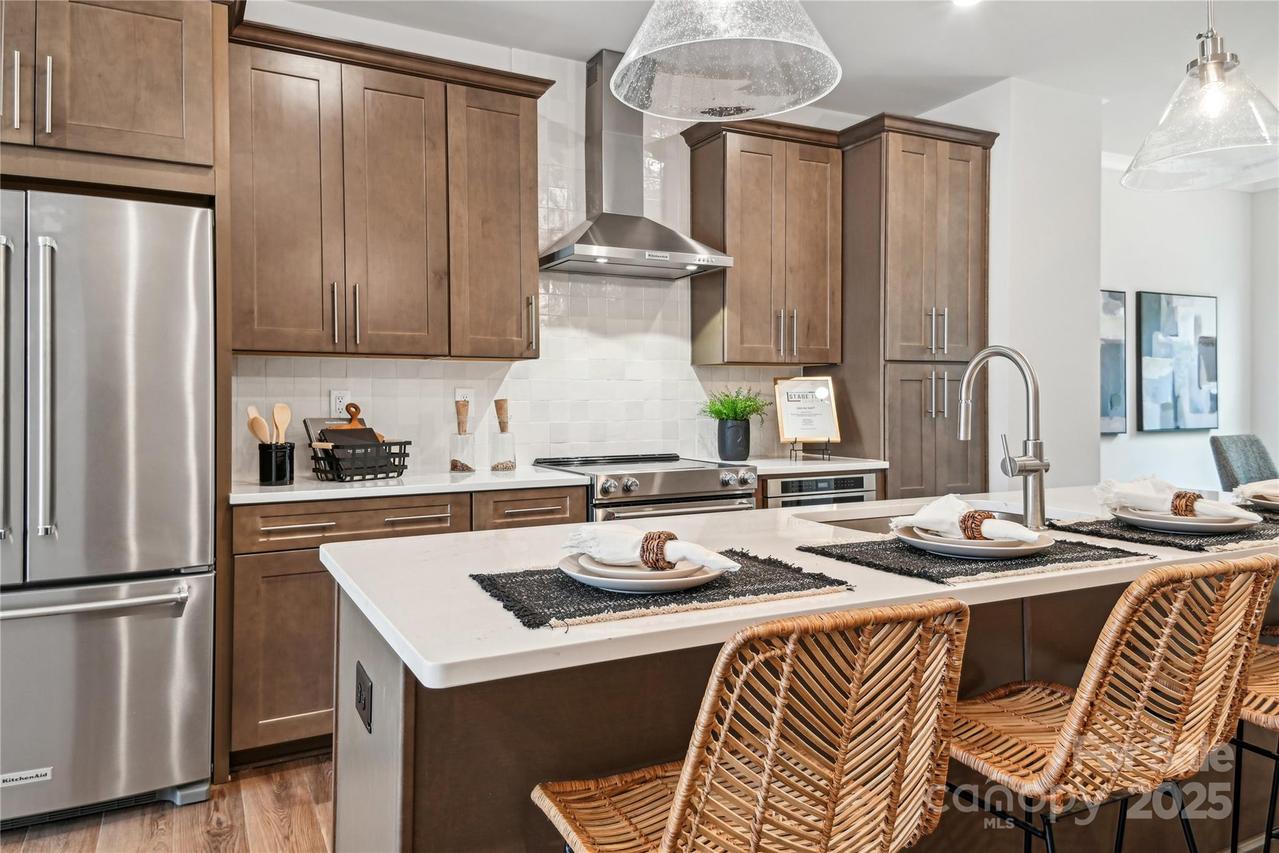 2047 Clarksdale Dr. #30, Charlotte, NC 28206