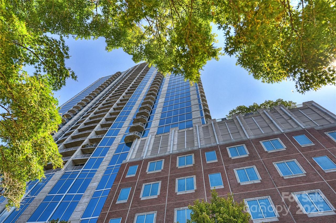 210 N Church St. #1707, Charlotte, NC 28202