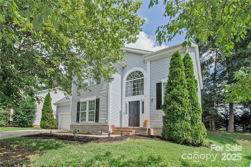 10630 Northwoods Forest Dr., Charlotte, NC 28214