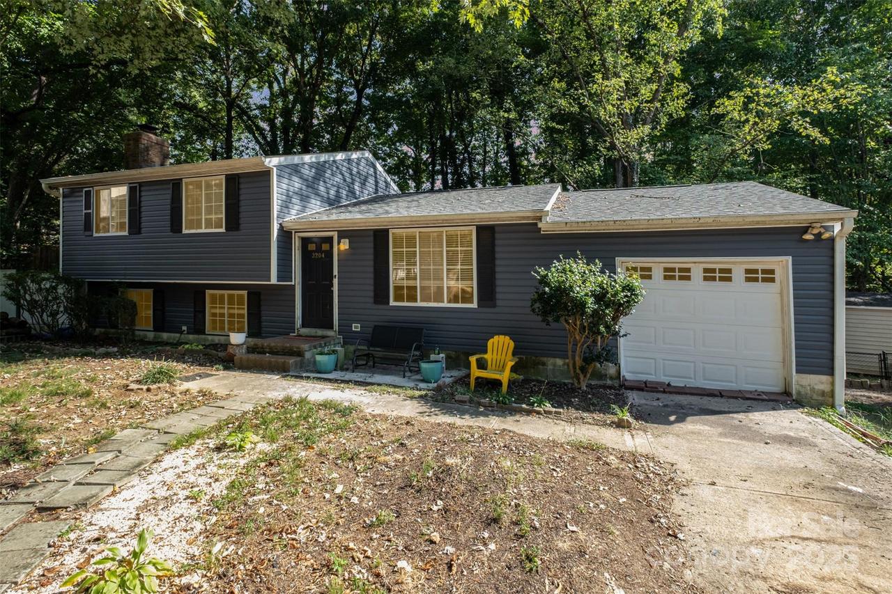 3204 Winchelsea Dr., Charlotte, NC 28212