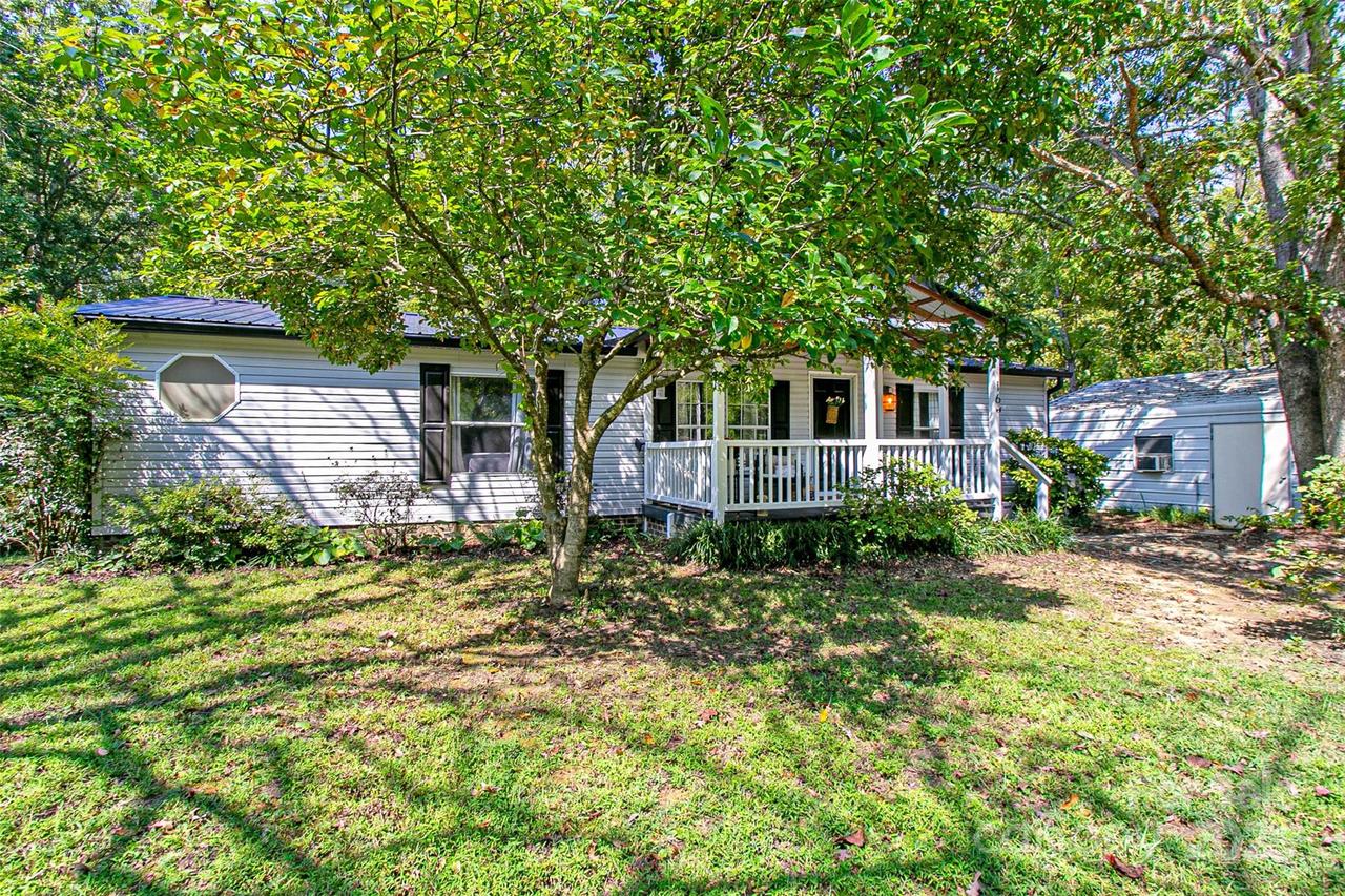 16 Redmond Dr., Alexander, NC 28701