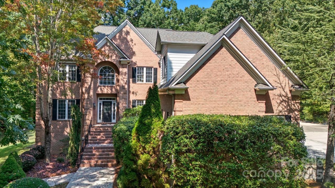 1300 Longleaf Ct., Weddington, NC 28104