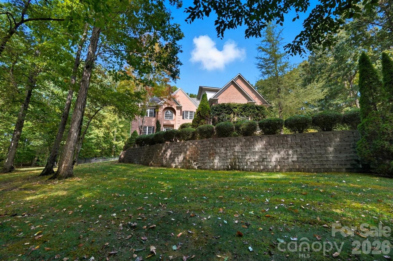 1300 Longleaf Ct., Weddington, NC 28104