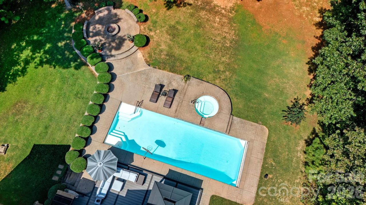 1300 Longleaf Ct., Weddington, NC 28104