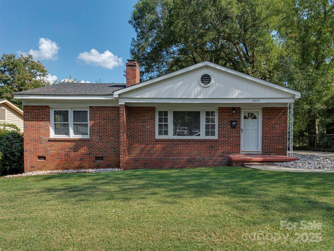 2209 Markham Ct., Charlotte, NC 28205