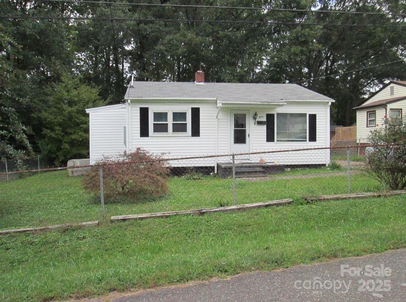 435 S Rhyne St., Dallas, NC 28034