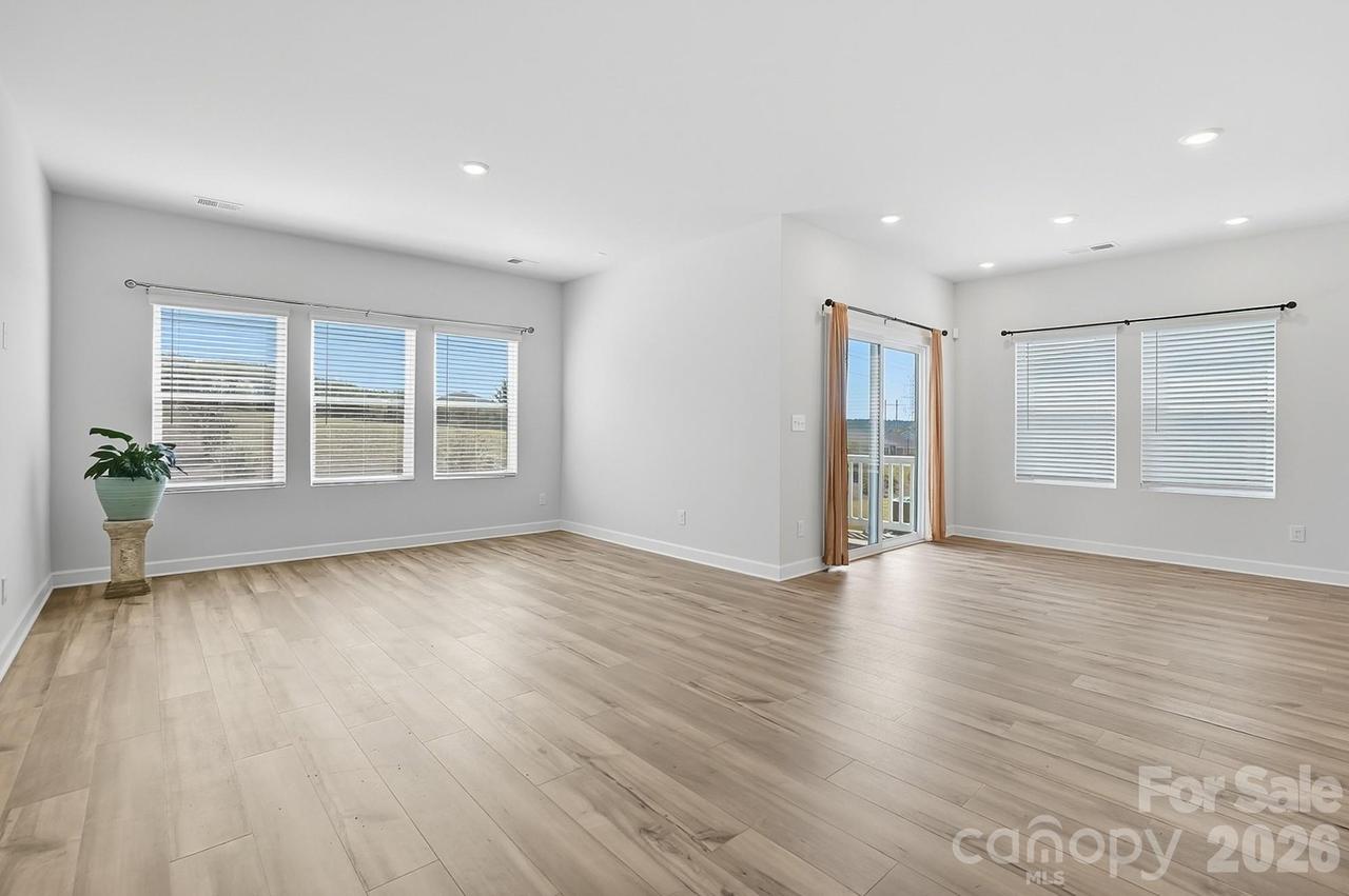 1020 Alicante Ave., Charlotte, NC 28214