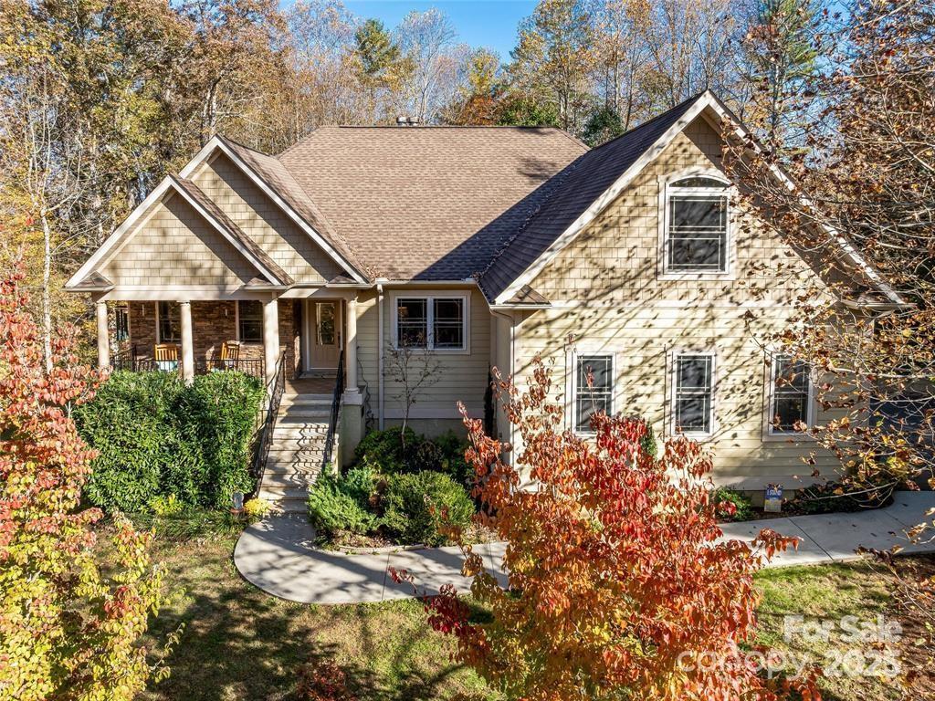 40 Mountain Shadows Dr., Leicester, NC 28748