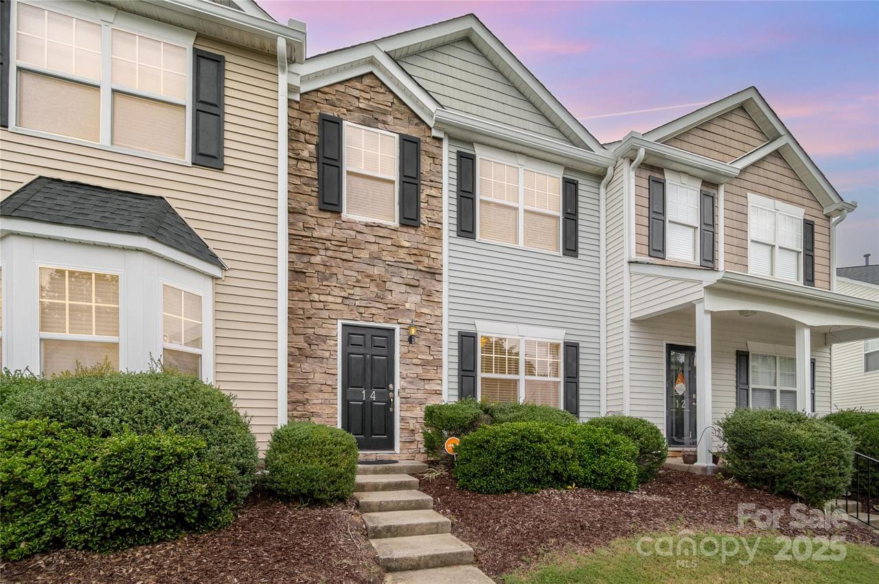 14 Arbor Hill Pl., Mcleansville, NC 27301