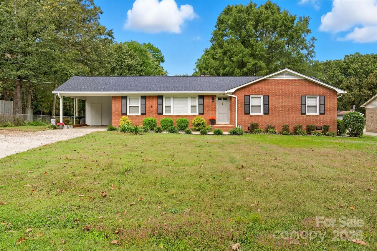 2101 Shady Ln., Monroe, NC 28110