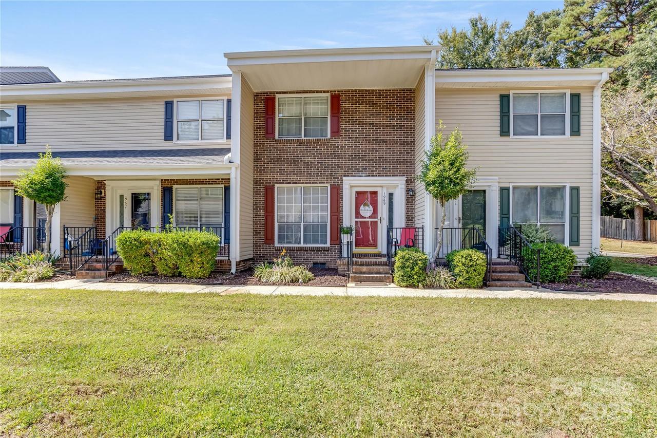1969 Lancer Ct., Gastonia, NC 28054