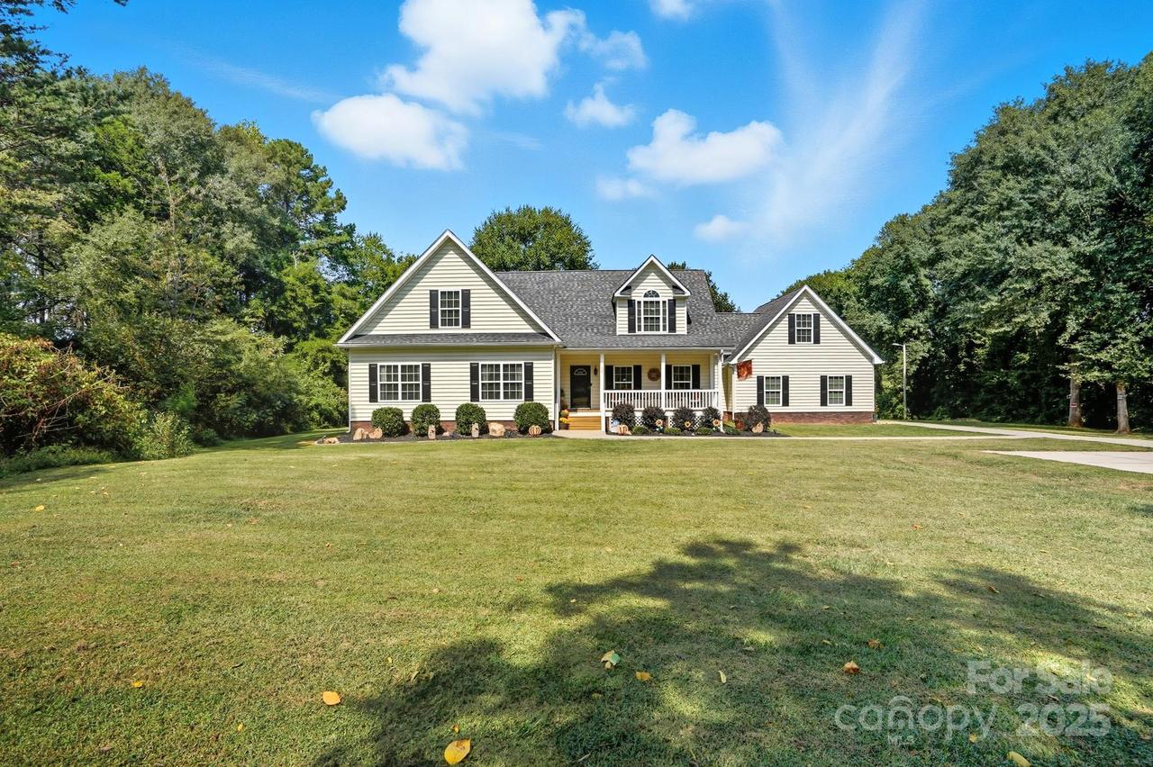 710 Mcdowell Pl., Stanley, NC 28164