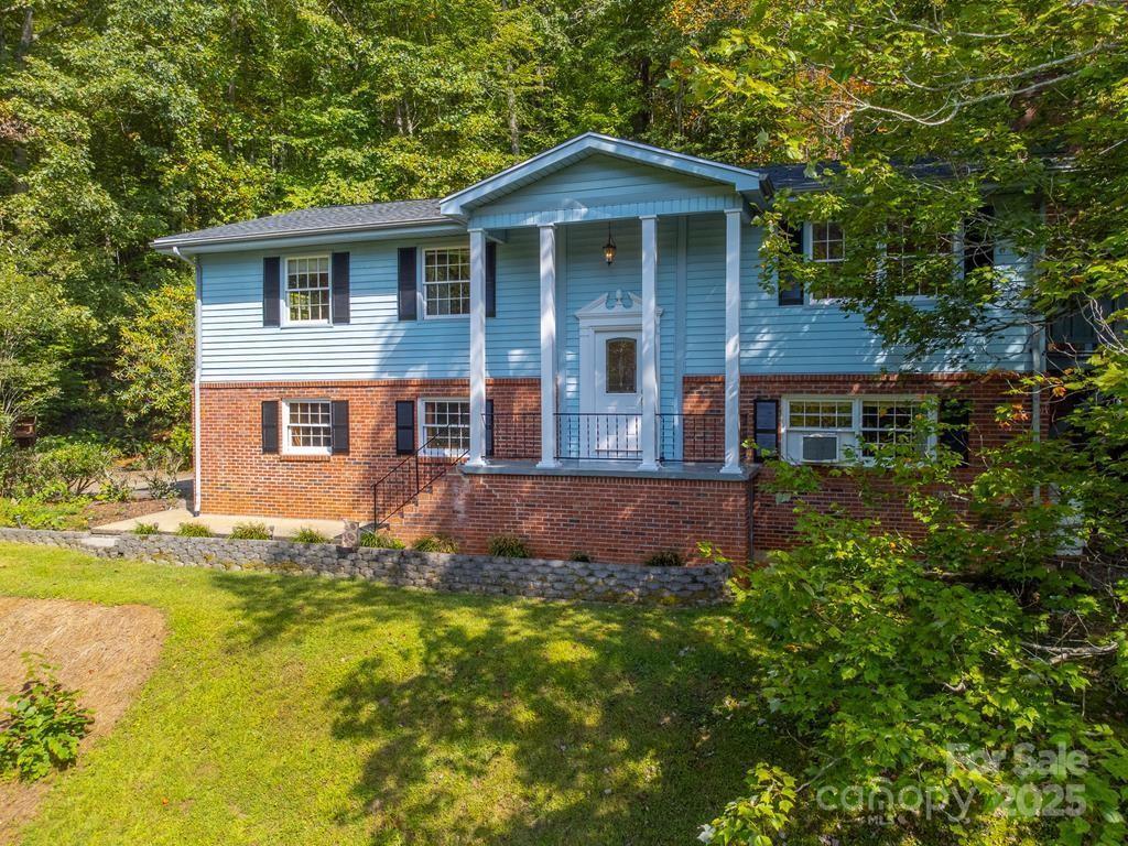 1168 North Country Club Dr., Cullowhee, NC 28723