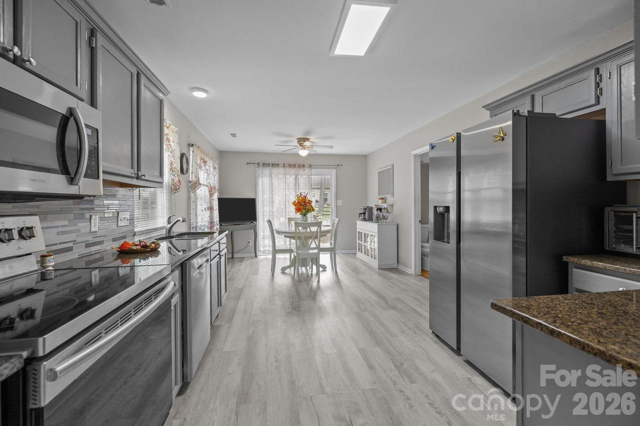 7601 Swedish Ivy Ln., Charlotte, NC 28227