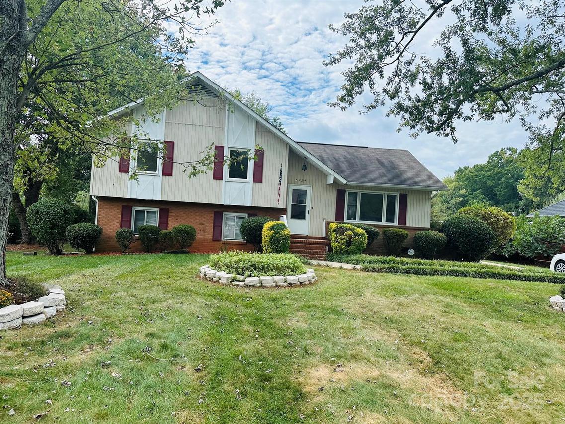 7524 Middlebury Pl., Charlotte, NC 28212