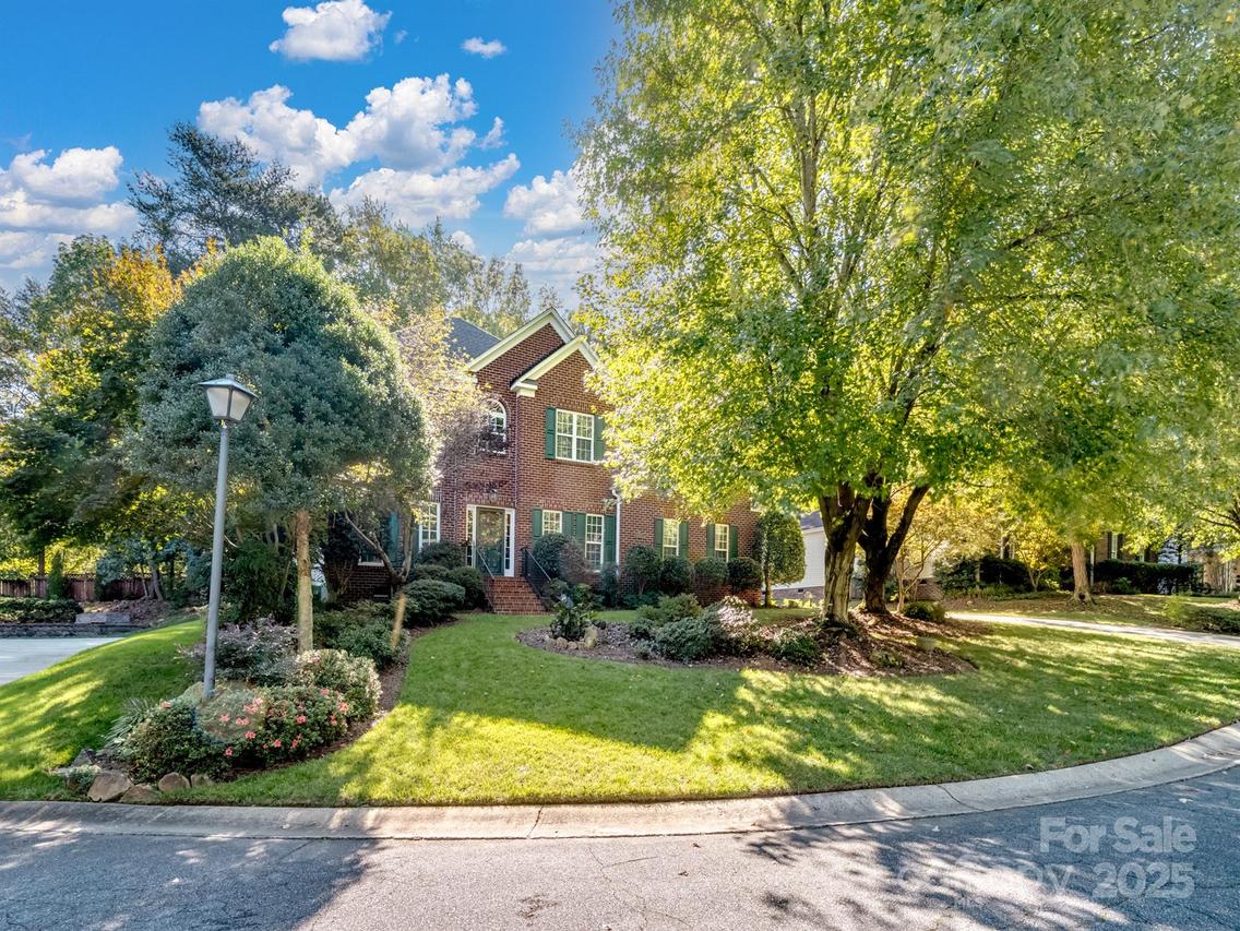 10142 Loganberry Tr., Charlotte, NC 28262